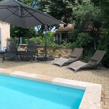 Maison Charmante Avec Piscine Dans Un Ecrin De Verdure, Proche Uzes