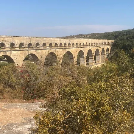 Maison Charmante Avec Piscine Dans Un Ecrin De Verdure, Proche Uzes